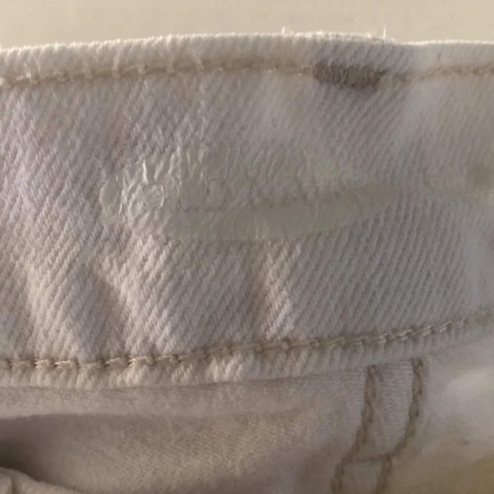 Old Navy Mid-rise Boyfriend Off-white Jeans - Picture 4 of 9